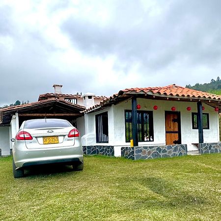 La Colina Magik Villa Guarne Exterior foto